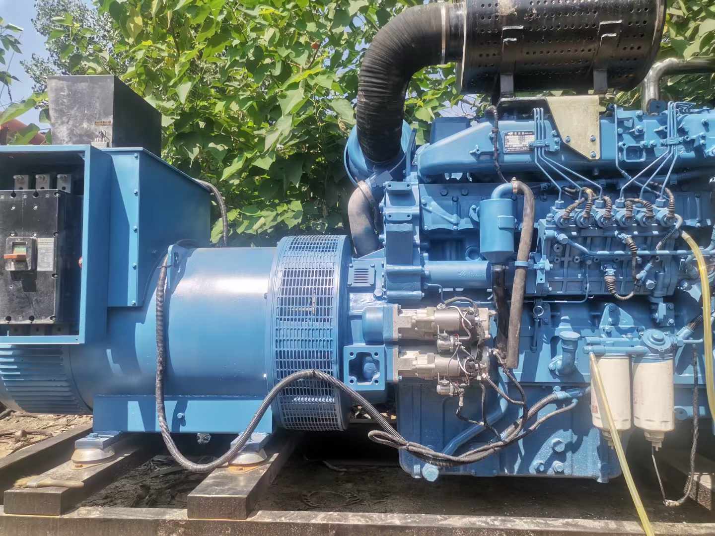环翠详细说明降低 800kW 柴油发电机输出电流波动的方法
